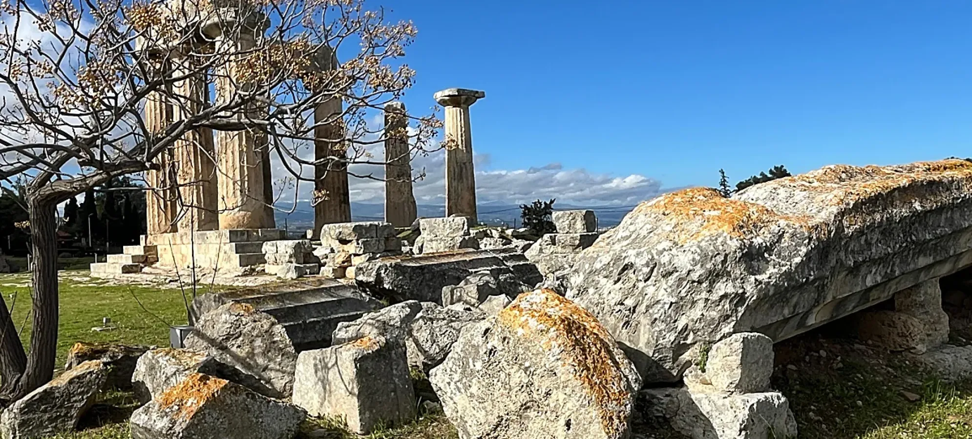 Ο Ακροκόρινθος και η Αρχαία Κόρινθος μέσα από το αφιέρωμα της ισπανικής ABC.